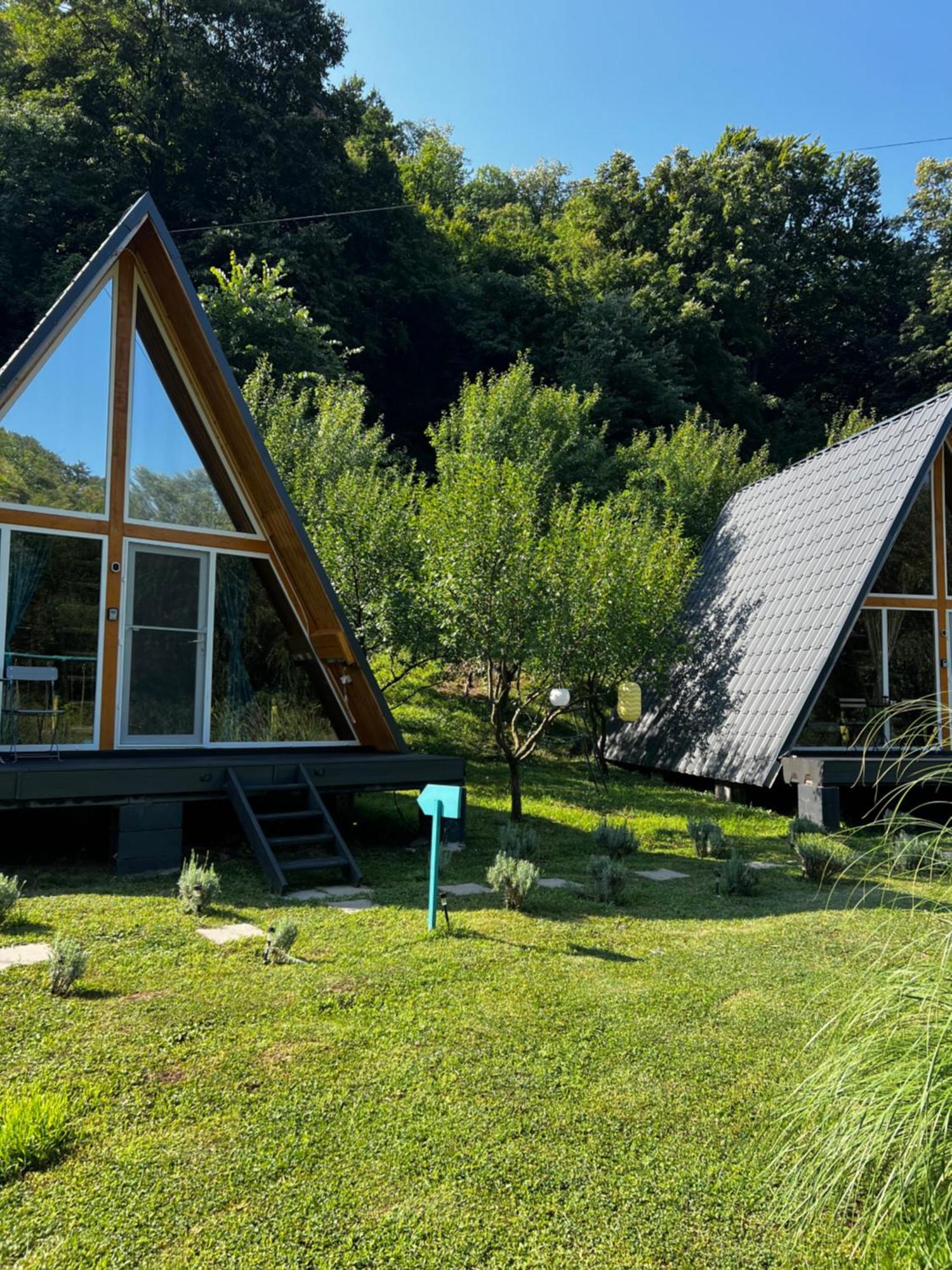 Cabane A-Frame Svinita Eksteriør billede