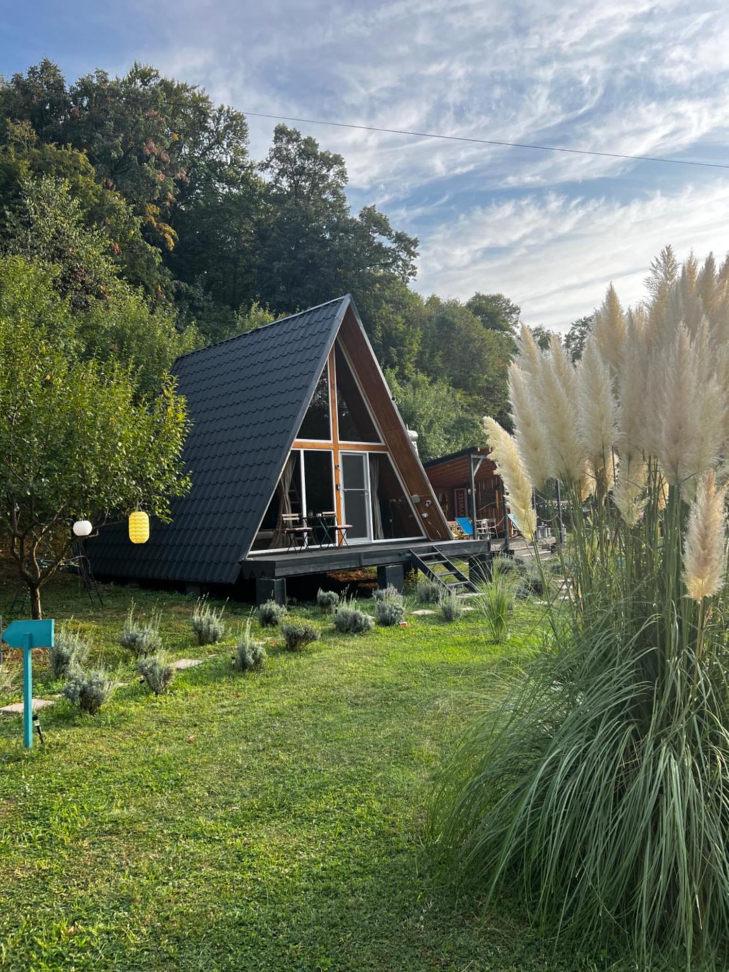 Cabane A-Frame Svinita Eksteriør billede